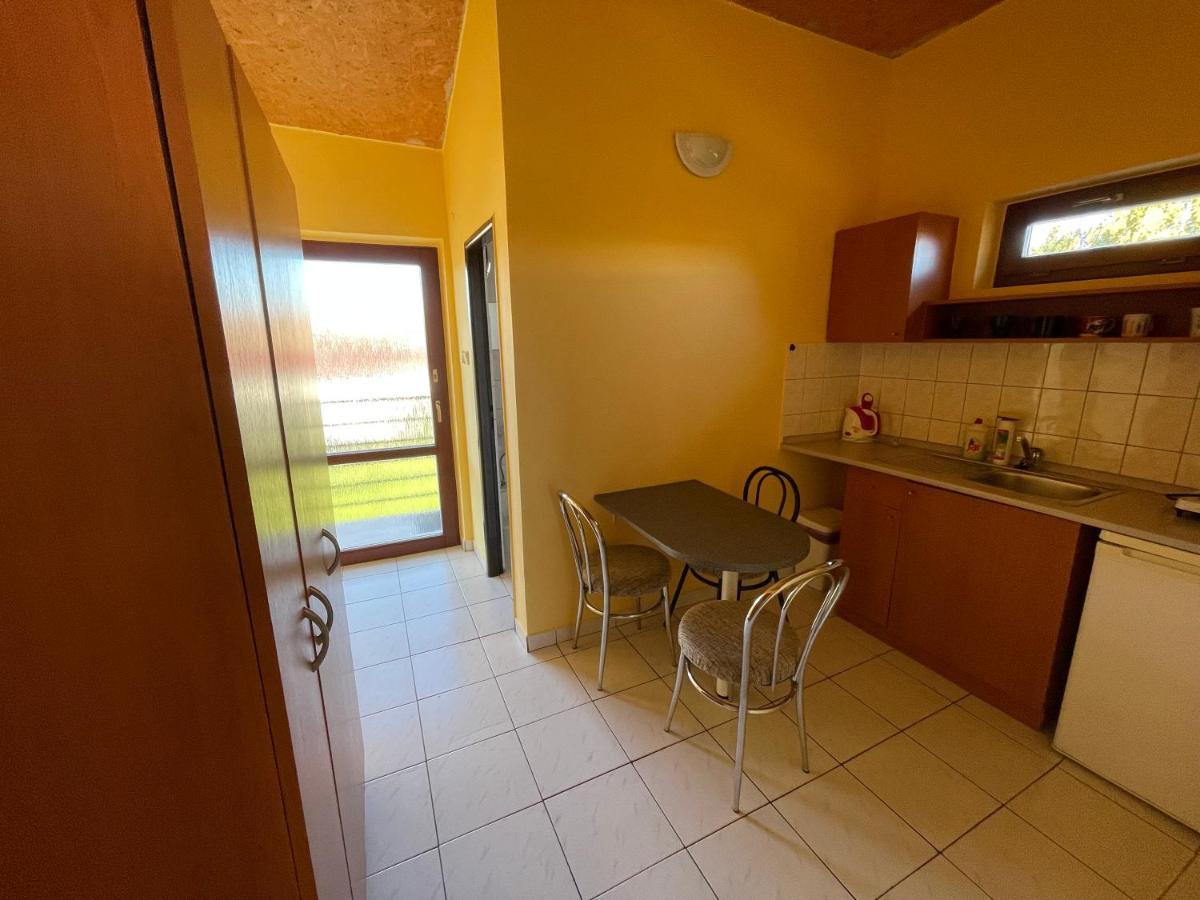 Apartmány Forró Rybárska Veľký Meder Esterno foto