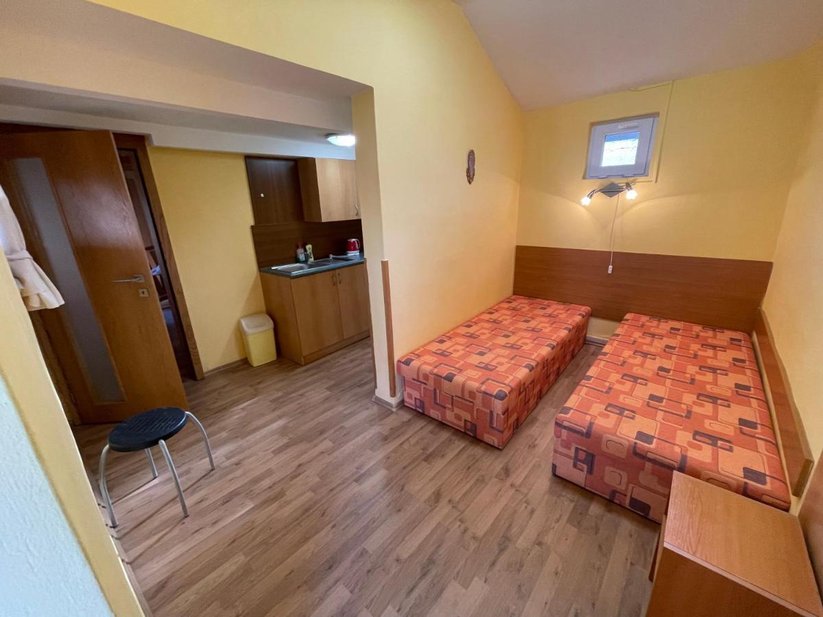 Apartmány Forró Rybárska Veľký Meder Esterno foto